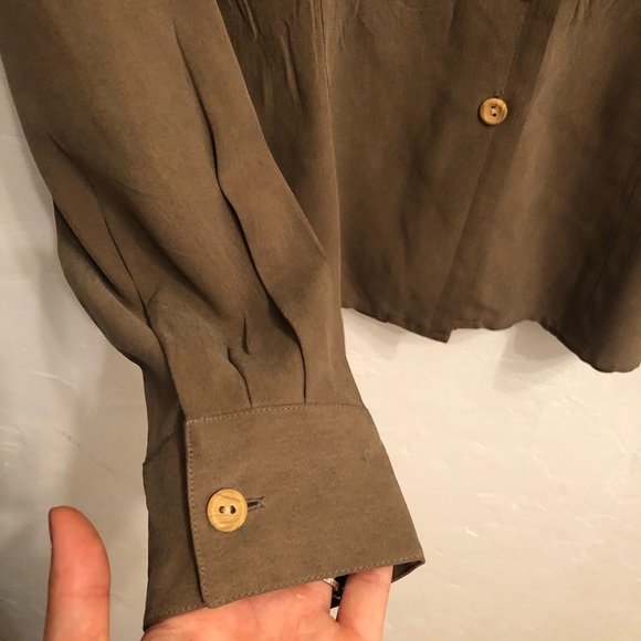 Vintage Como 100% Silk button-up - Picture 3 of 4